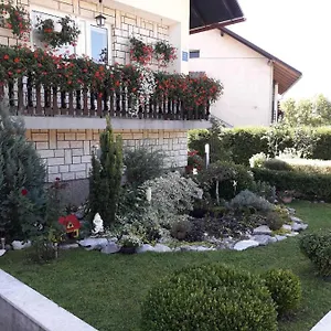rezervirajte ovdje